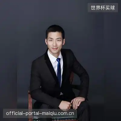 李伟